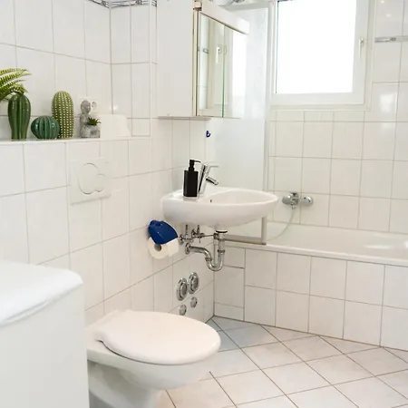 Cityview - 5 People - 3 - Balcony - Kitchen * Bremen