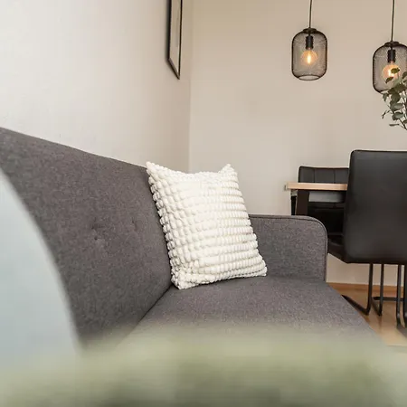 - 2 Bedrooms - Balcony - Kitchen Daire *